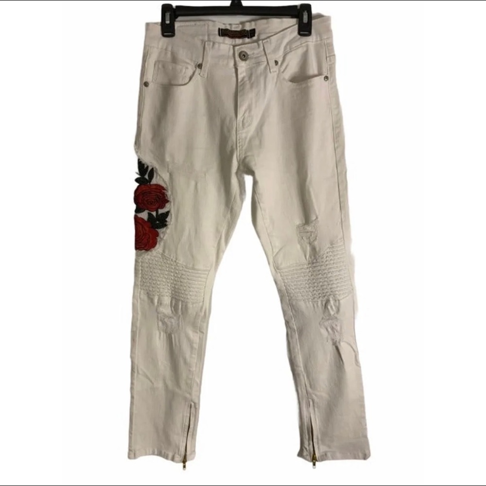 New without tags men’s white embroidered jeans